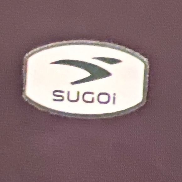 Sugoi Black and Pink thermal hoodie size medium - Picture 4 of 7